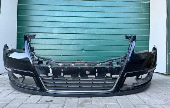 Volkswagen PASSAT B6 Front bumper LO41