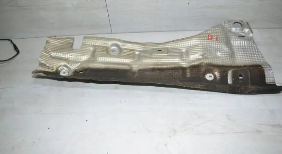 Dacia Duster Exhaust heat shield 205961407R