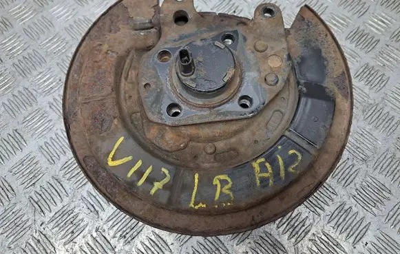 Toyota Corolla Verso AR10 Rear wheel hub 424500F010 465100F010 8954402010