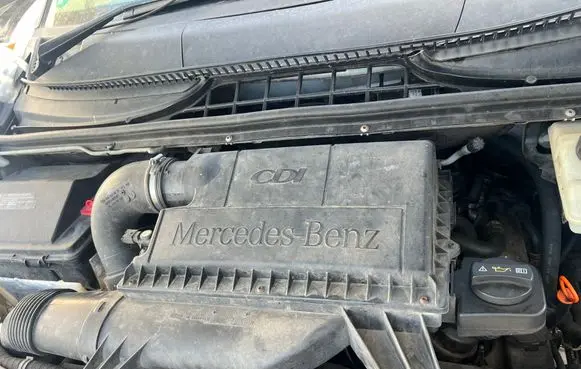 Mercedes-Benz Vito Viano W639 Engine swap A6510108004
