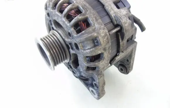 Volkswagen Up Generator/alternator 04C903023A
