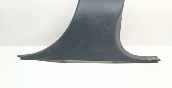 (B) pillar trim (bottom)