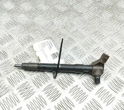 Mazda CX-5 Fuel injector SH0113H50