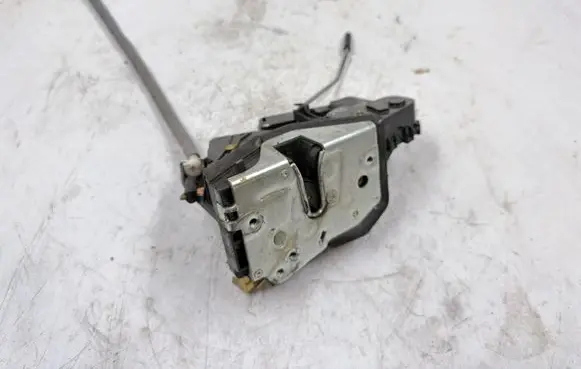 BMW 3 E46 Rear door lock 