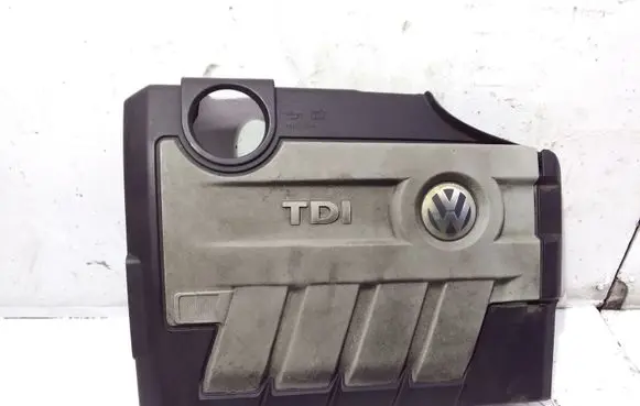 Volkswagen PASSAT B6 Engine cover (trim) 03L103925AM 03L103925AN 03L103925AP
