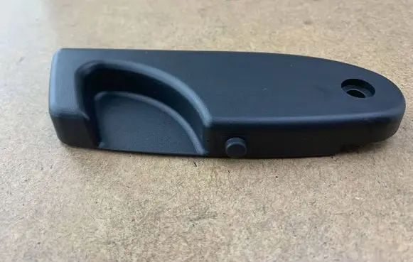 Engine bonnet (hood) release handle