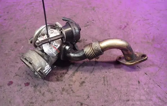 Audi A4 S4 B6 8E 8H EGR valve 