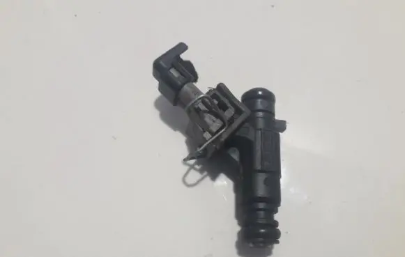 Opel Corsa C Fuel injector 0280155965