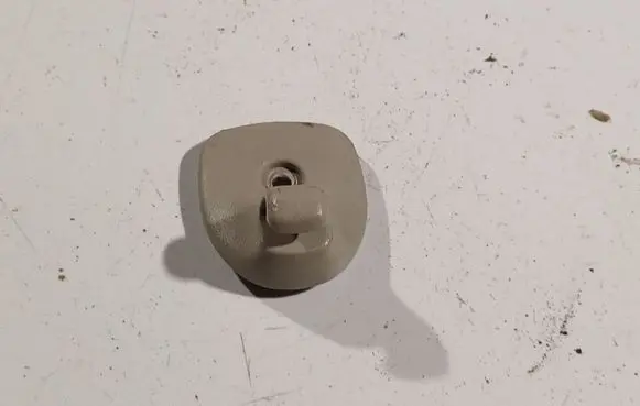 Sun visor clip/hook/bracket