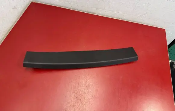 BMW X1 U11 Tailgate/trunk upper cover trim 9450518 5149950518
