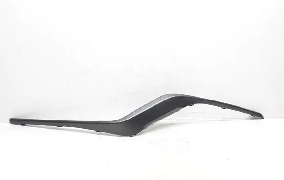 Front bumper splitter molding