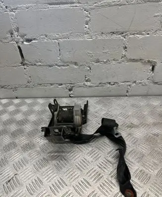 KIA Ceed Rear seatbelt 898101h000