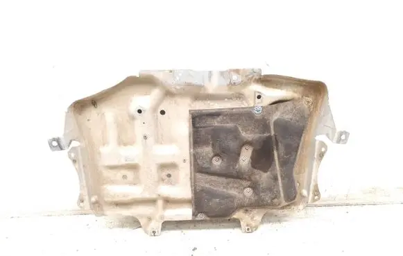 Land Rover Defender Engine splash shield/under tray L8B27E063AE