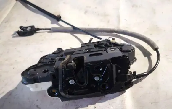 Skoda Superb B6 (3T) Front door lock 5n1837015c