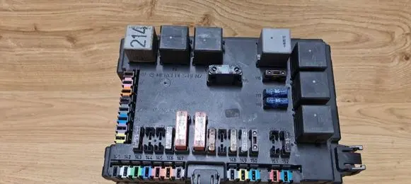 Mercedes-Benz S W221 SAM control unit A2215402462