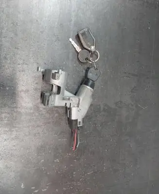Volkswagen Transporter - Caravelle T4 Ignition lock 701905851