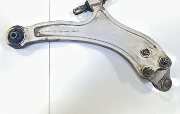BYD Han Front control arm HCE2904010B 03B16B051