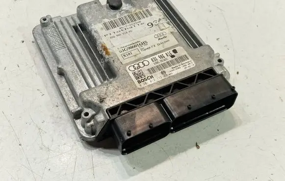 Audi A6 S6 C6 4F Engine control unit/module 03G906016HS 0281012112