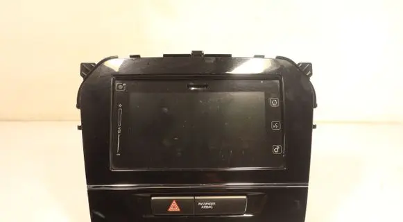 Suzuki Vitara (LY) Radio/GPS head unit trim 