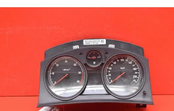 Speedometer (instrument cluster)
