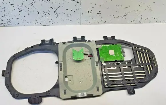 Mercedes-Benz ML W164 Aerial antenna amplifier A2518202275 nr3580