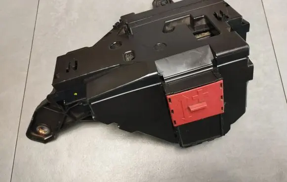 Mercedes-Benz E W213 Fuse module A2135403839