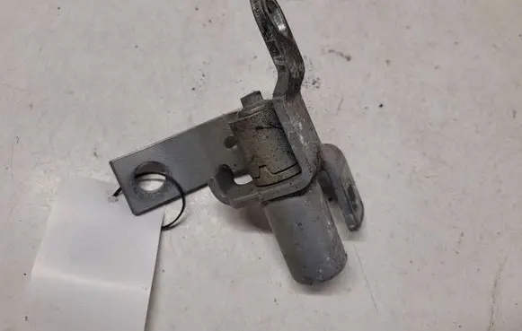 Ford Mondeo MK IV Front door upper hinge