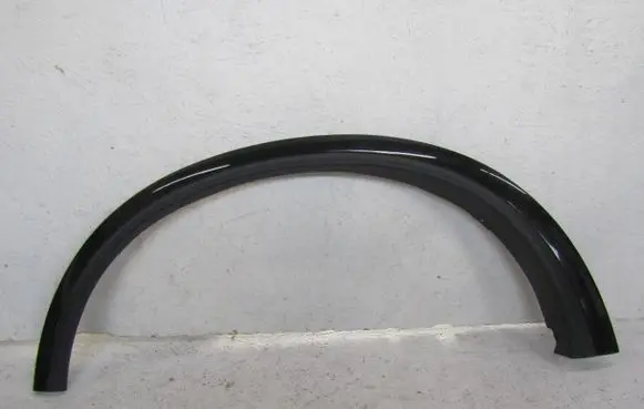 Volvo XC90 Front arch trim 30779577