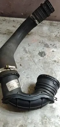 Dacia Sandero III Intercooler hose/pipe 13402257 360578926