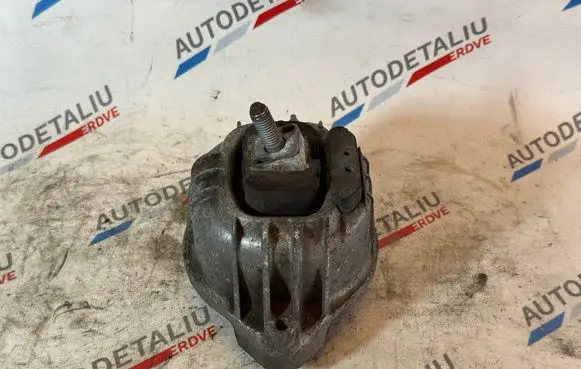 BMW 3 E92 E93 Engine mount bracket 139811 13981112
