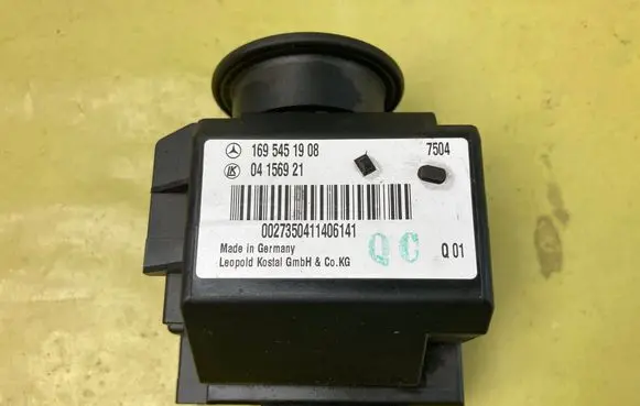 Mercedes-Benz B W245 Ignition lock 1695451908