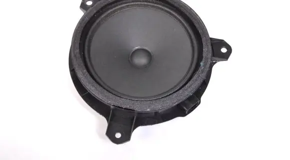 Toyota Hilux (AN120, AN130) Front door speaker 861600K430