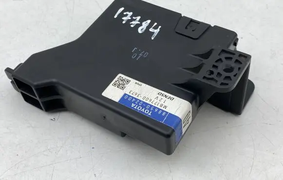 Toyota Auris 150 Climate control unit 8865002400 MB1776003673