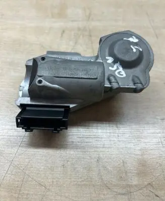 Mercedes-Benz E W211 Steering wheel lock A2034621130