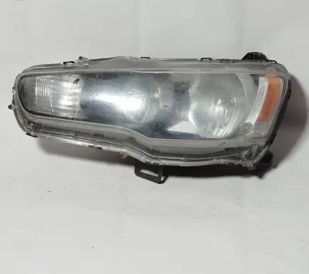 Mitsubishi Outlander Headlight/headlamp 9073810