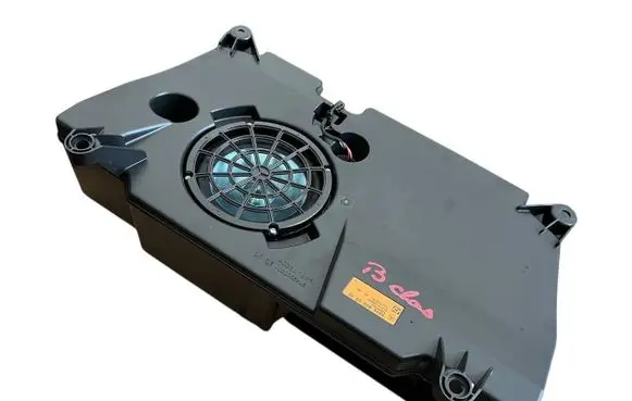 Mercedes-Benz B W246 W242 Sound amplifier A2468200002