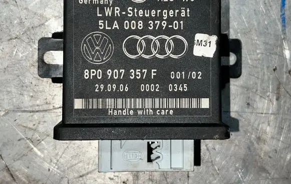 Audi Q7 4L Light module LCM 5LA00837901 00020345 8P0907357F