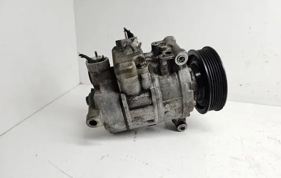 Volkswagen Golf VI Air conditioning (A/C) compressor (pump) 1K0820859T