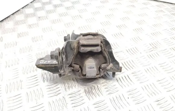Volkswagen Polo V 6R Engine mount bracket 6R0199555