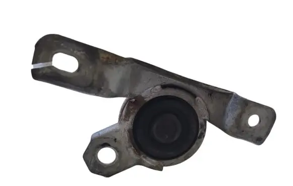 Volvo XC60 Engine mount bracket 31330135