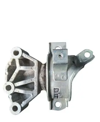 Engine mount bracket