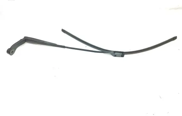 Citroen DS5 Front wiper blade arm 9687216280