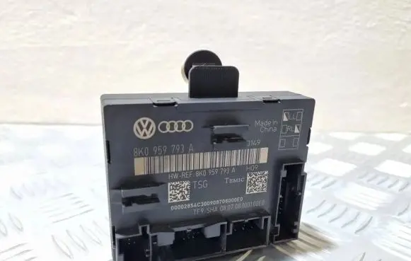 Audi A5 Sportback 8TA Door control unit/module 8K0959793A
