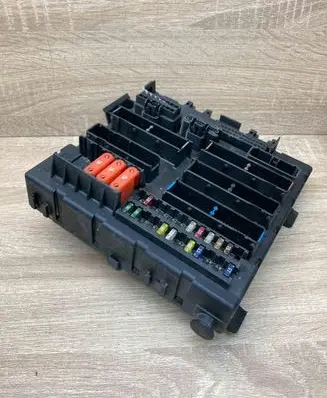 Opel Signum Fuse module 13170890 519049100