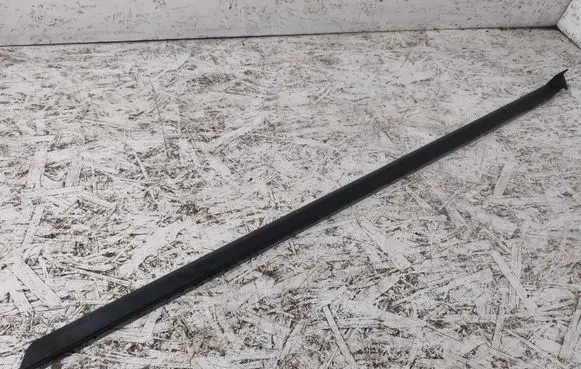 Porsche Cayenne (92A) Side skirt front trim 7P5853538