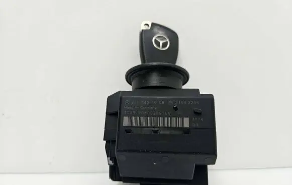 Mercedes-Benz E W211 Ignition lock 2115451008 3003120800206166 33002205