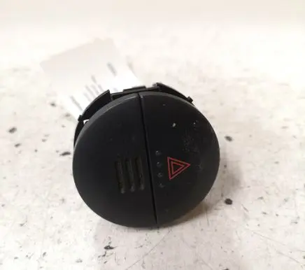 Nissan X-Trail T30 Hazard light switch 06016