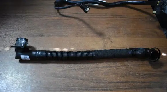 Porsche Cayenne (9Y0 9Y3) Turbo turbocharger oiling pipe/hose 98110726503