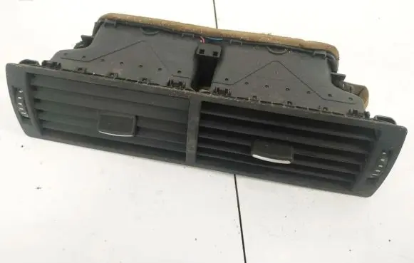Audi A4 S4 B7 8E 8H Dash center air vent grill 8E0820951H 36113010