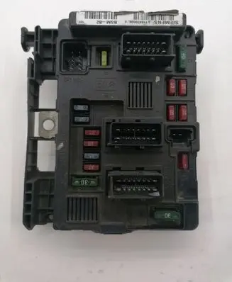Peugeot Partner Fuse module 9650618580 567923506